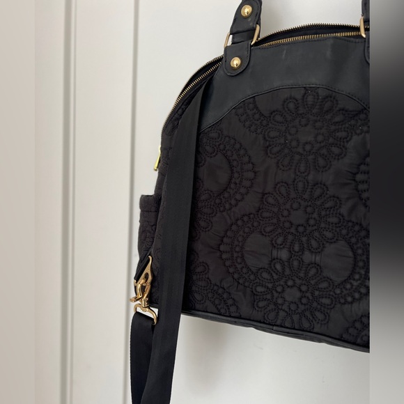 Petunia Pickle Bottom 'Embossed Sashay' Diaper Bag - Picture 8 of 14